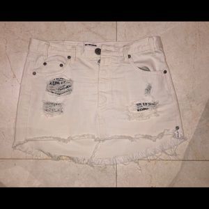 White One Teaspoon skirt size 26